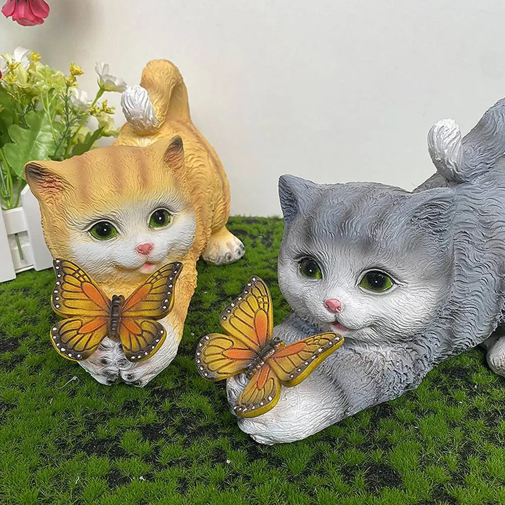 Skanto | Sommerfuglfangende katt Harpiks dekorativ lampe