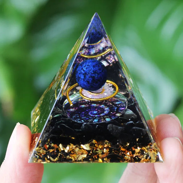 Skanto | Amethyst Peridot Orgone Pyramide - Energigenerator Krystall Reiki Chakra Orgonitt Meditasjonsverktøy