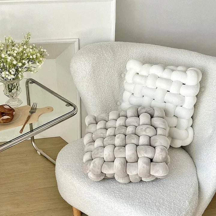 Chunky Woven Knot Cushion | Skanto