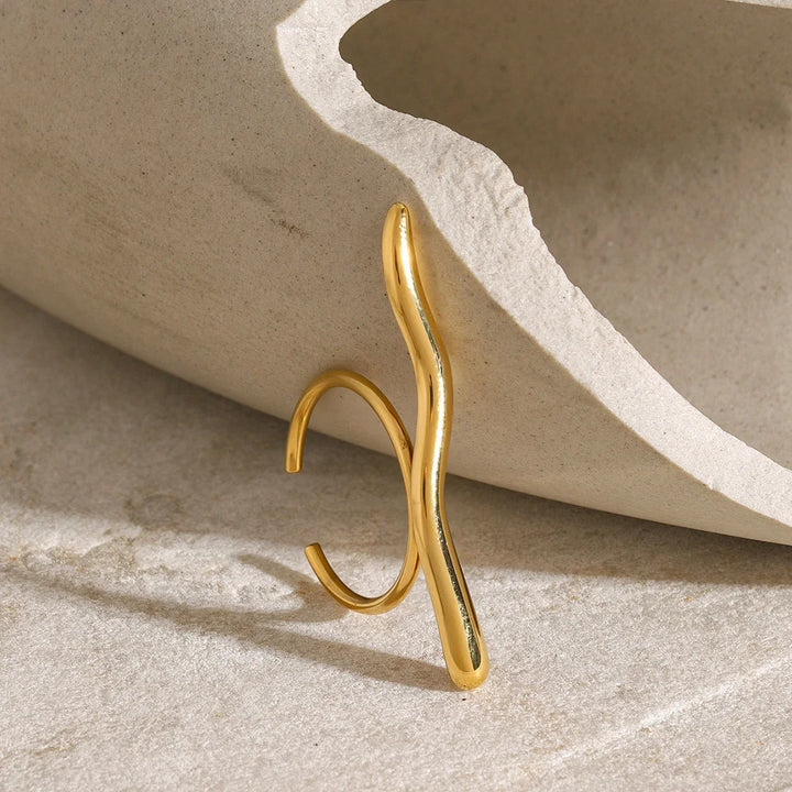 Skanto | Distinkt Bar Ripple Ring