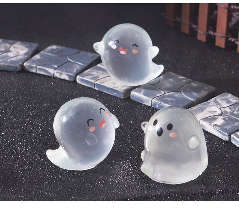 Skanto | Luminous Ghost Halloween Figurer