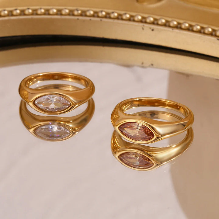 Skanto | 18k Ovalt Diamantskåret Ring