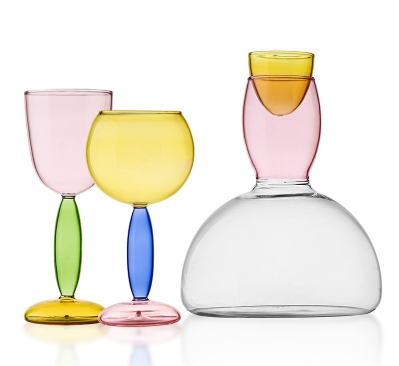 Skanto | Kalk og karaffel laget av farget glass av Phillips