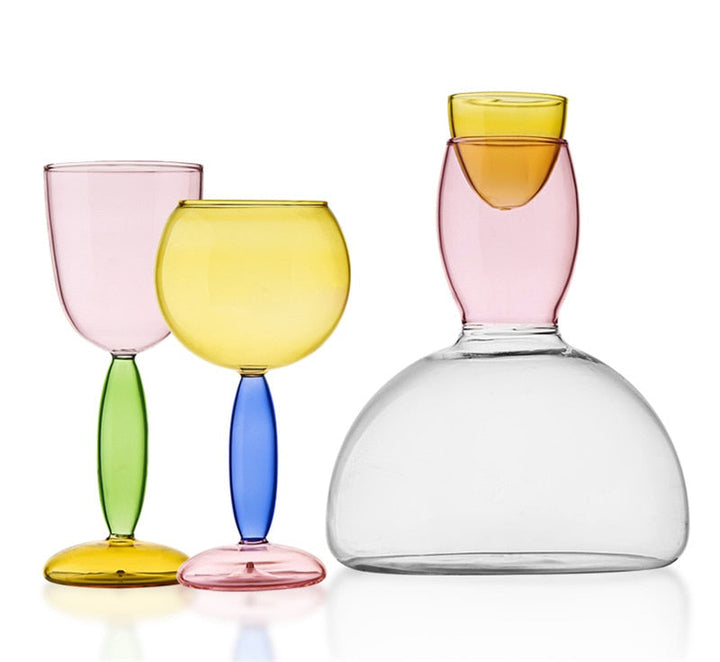 Skanto | Kalk og karaffel laget av farget glass av Phillips