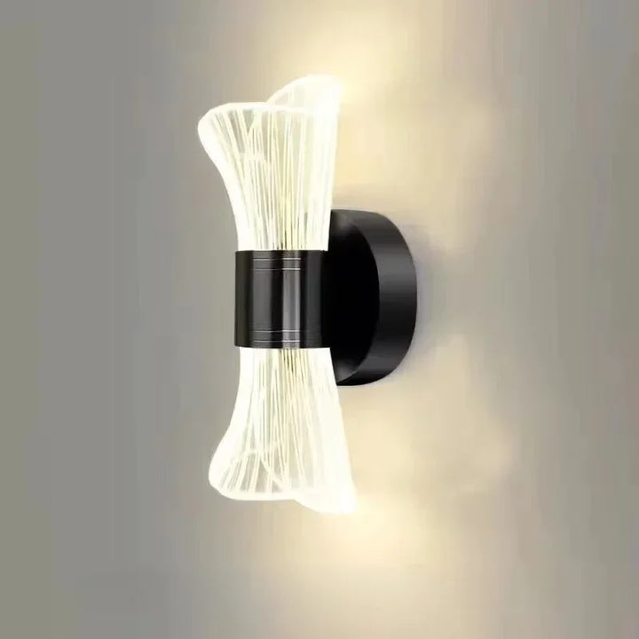 GlowCurve – Elegant LED Vegglampe for Soverom og Stue Skanto