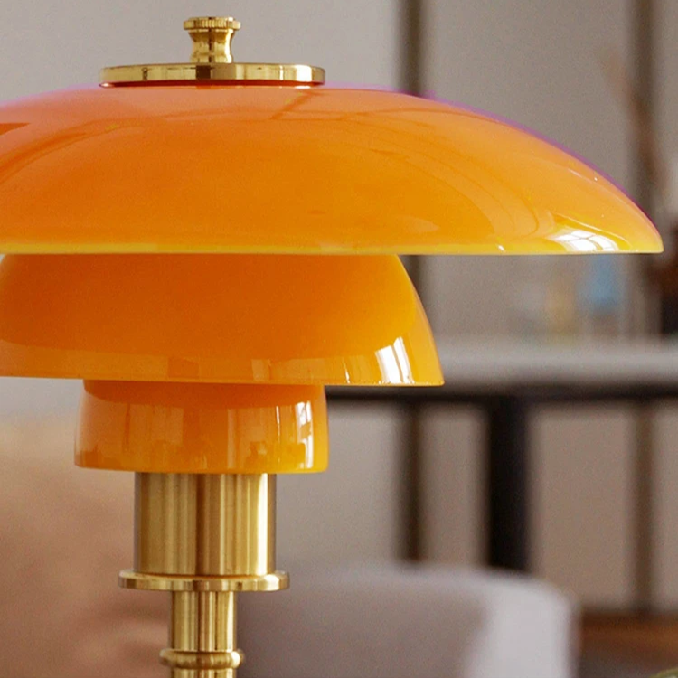 Skanto | Skandinavisk Designer Bordlampe Minimalistisk