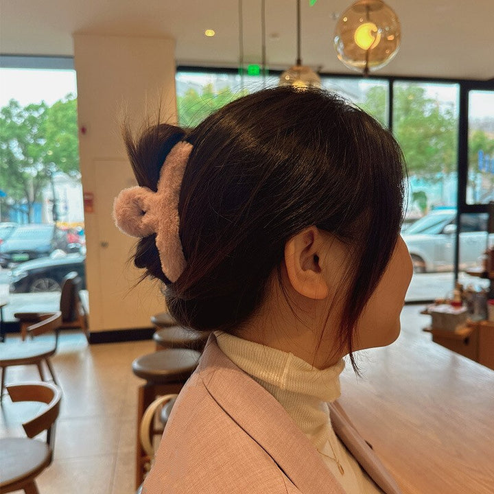 Skanto | Shark Clip Fluffy Hair Claw