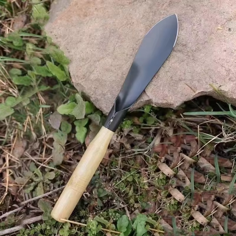 Skanto | Multifunksjonelt Hageverktøy Spade - Holdbar Stålspade for Presis Planting