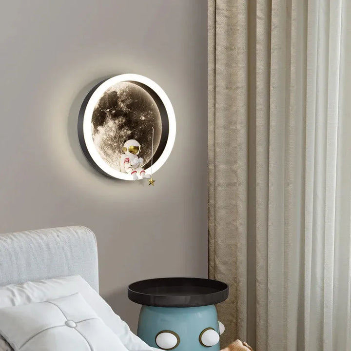 Skanto | Astronaut på månen Vegglampe