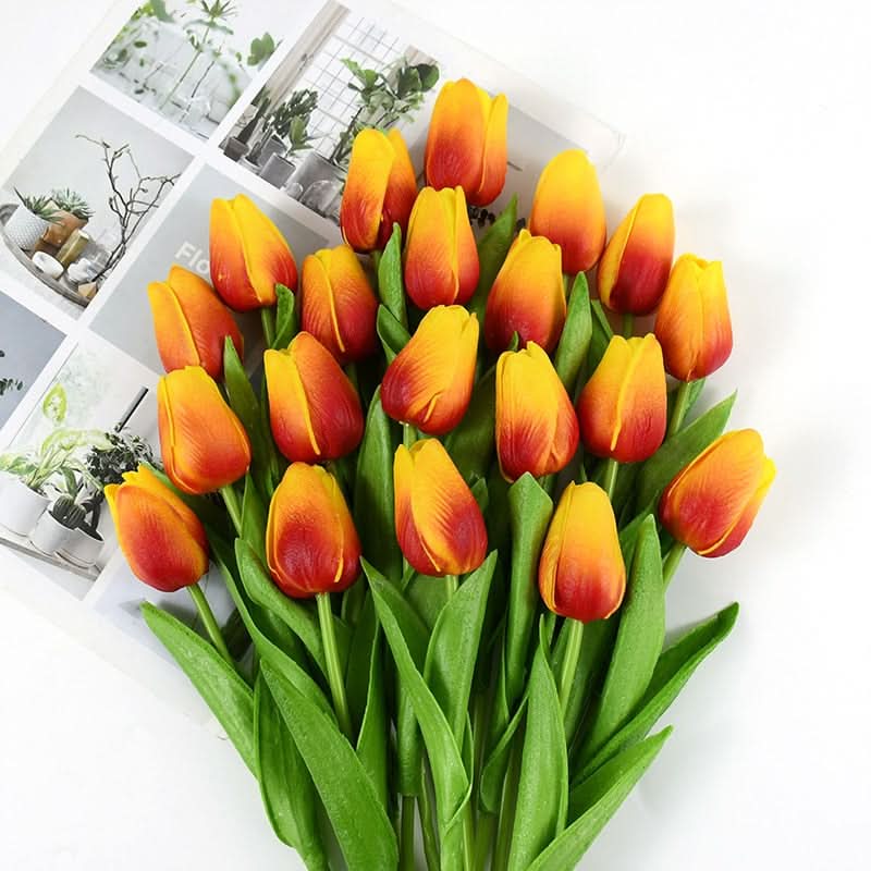 Künstlicher Tulpenstrauß mit realistisk wirkenden Blüten