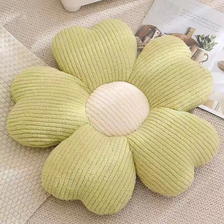 Fluffy Clover Flower Cushion | Skanto