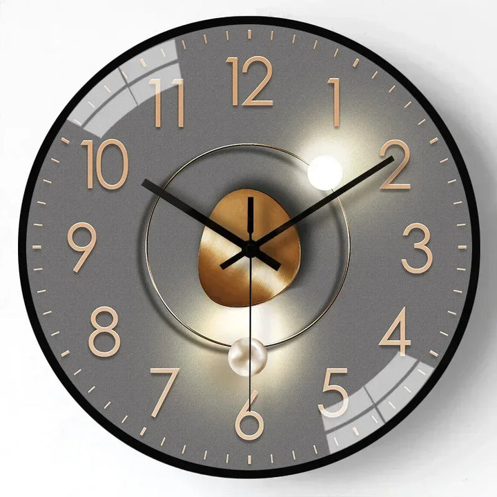 Skanto | SilentTime – Digital Veggklokke i Klassisk Stil