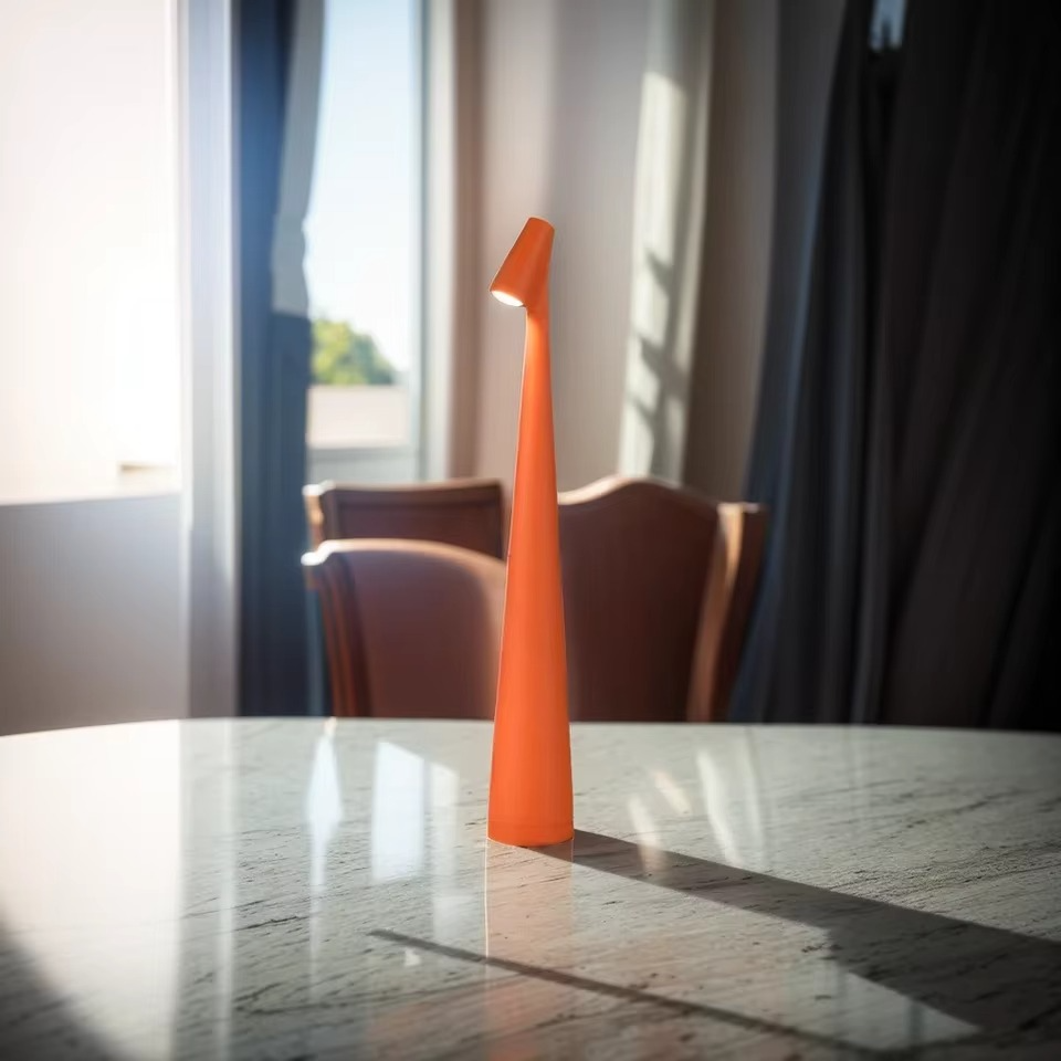 Skanto | Multi-Setting Oppladbar LED Skrivebordlampe – Perfekt for Atmosfære og Utendørs
