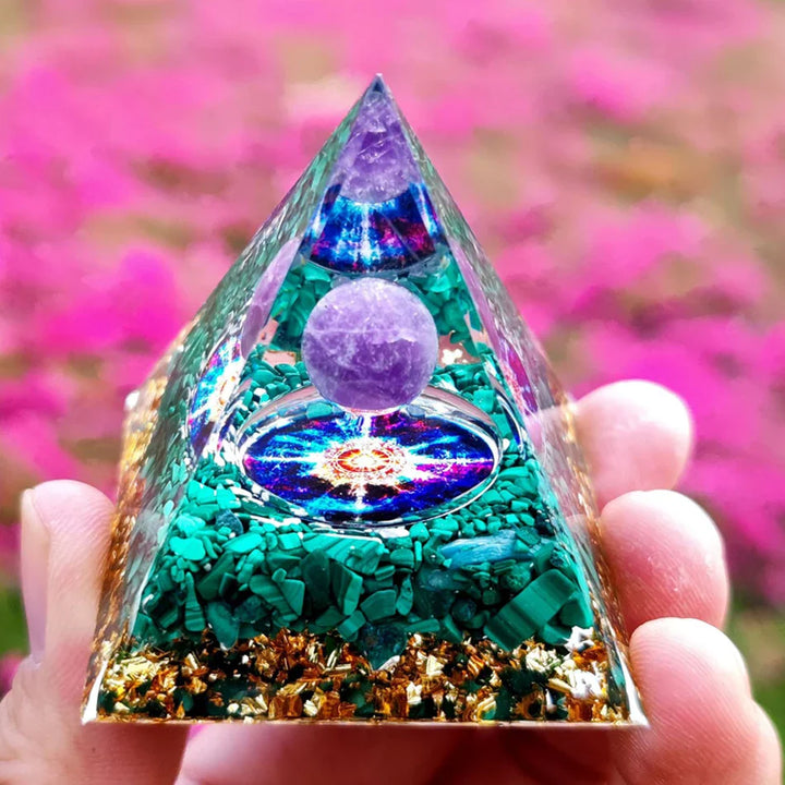 Skanto | Orgonitt-pyramide helbredelse krystaller energigenerator med ametyst pendel - Reiki chakra meditasjonsverktøy og romdekor