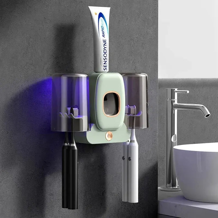 Skanto | UV Tannbørsteholder PureBrush UV | Sterilisering med UV Lys | Automatisk Tannkremdispenser | Veggmontering Uten Boring