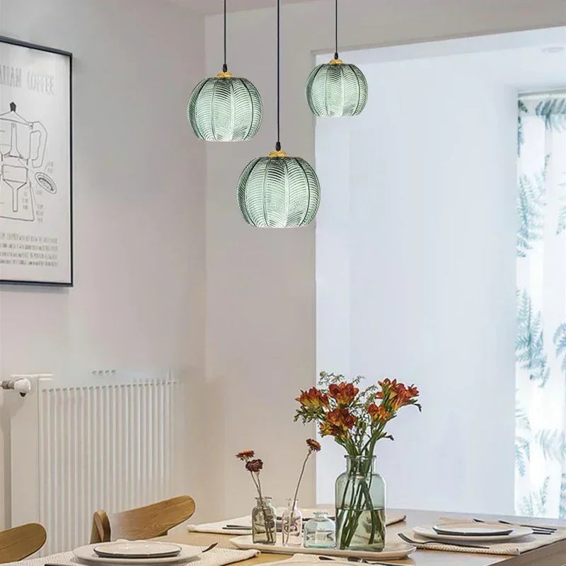Skanto | Skandinavisk Glass Pendellampe med Grønne Bladmønster