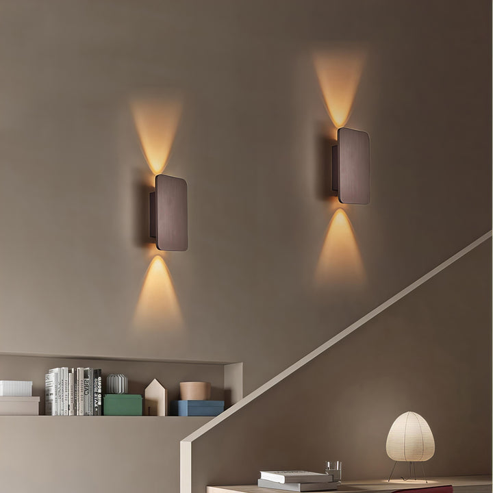 Skanto | Moderne Utendørs Vegglampe IP65