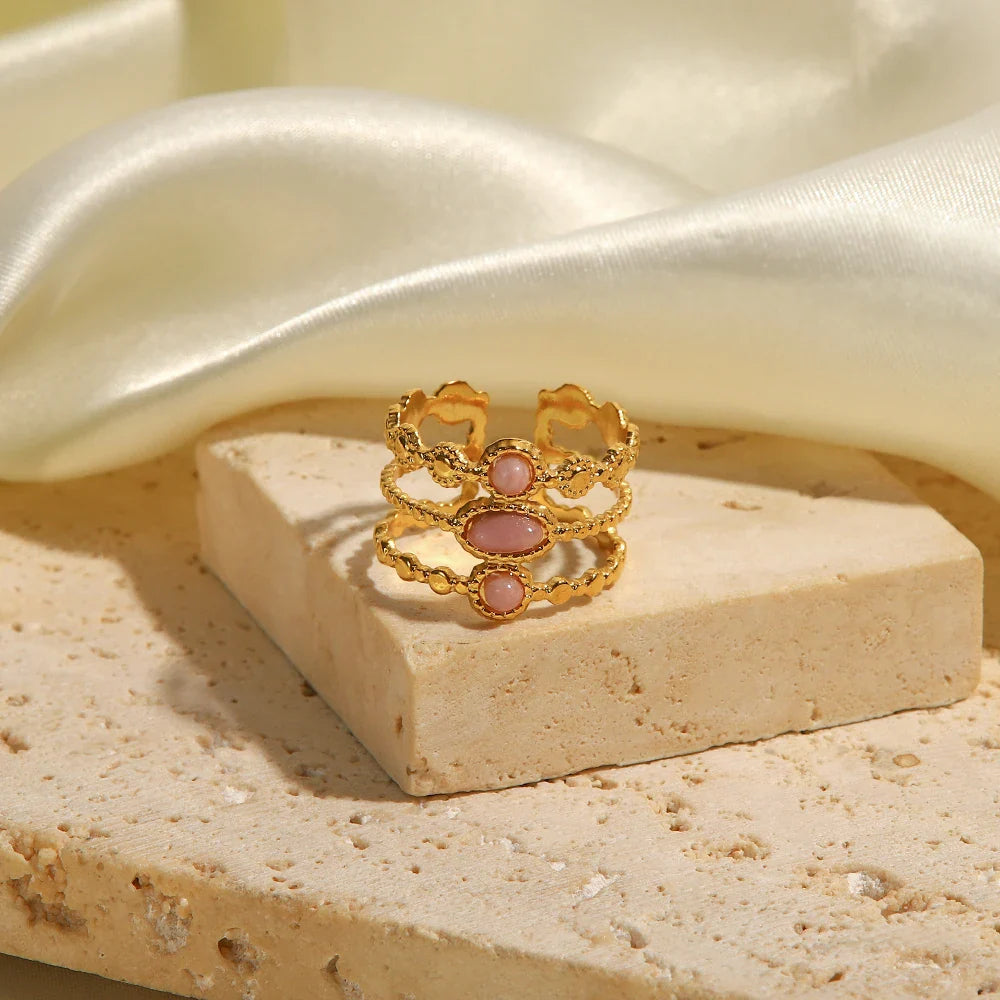 Skanto | 18k Triple Rose Stone Ring Stack