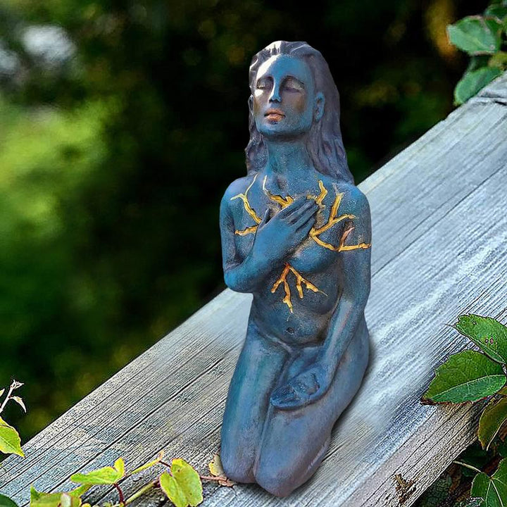 Skanto | Healing Goddess Skulptur: Harpik abstrakt
