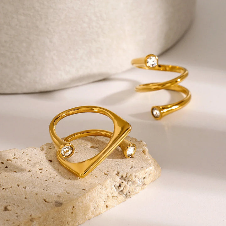 Skanto | Asymmetrisk Tripple Innviklet Diamant Tipp Ringer