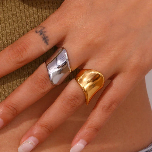Skanto | 18k Bred Bølger Klassisk Ring