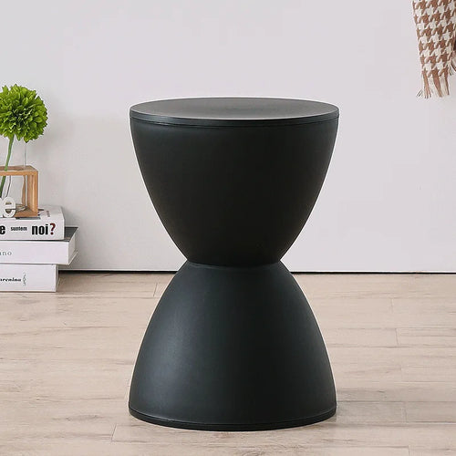 Skanto | Minimalist Sidebord Laget av Plast