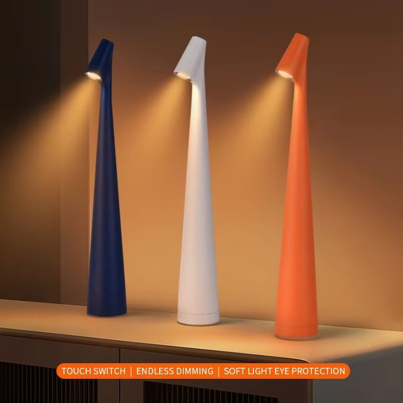 Skanto | Multi-Setting Oppladbar LED Skrivebordlampe – Perfekt for Atmosfære og Utendørs