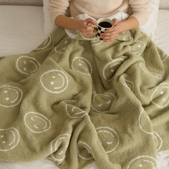 Smiley Blanket | Skanto