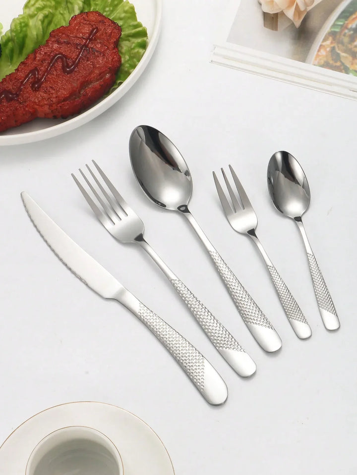 Skanto | Høyverdig rustfritt stål sølv stjerne diamant bestikksett - Inkluderer kniv, gaffel, skje og dessertgaffel & skje - 6-delt/30-delt alternativer