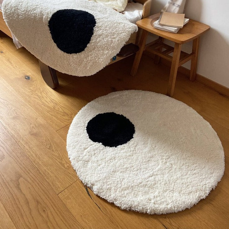 Eyes Rug | Skanto