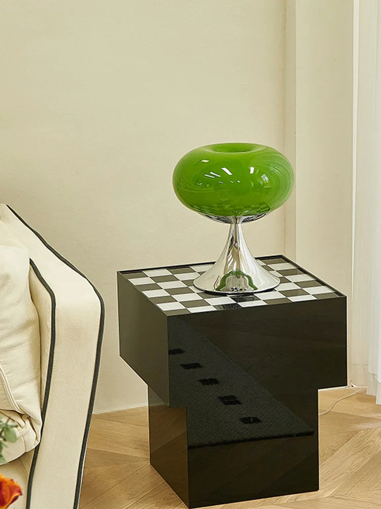 LuxeVictor – Elegant bordlampe med varmt lys Skanto