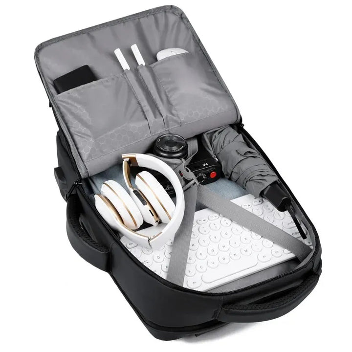 Simple Life USB-ladbart forretningsryggsekk | Skanto