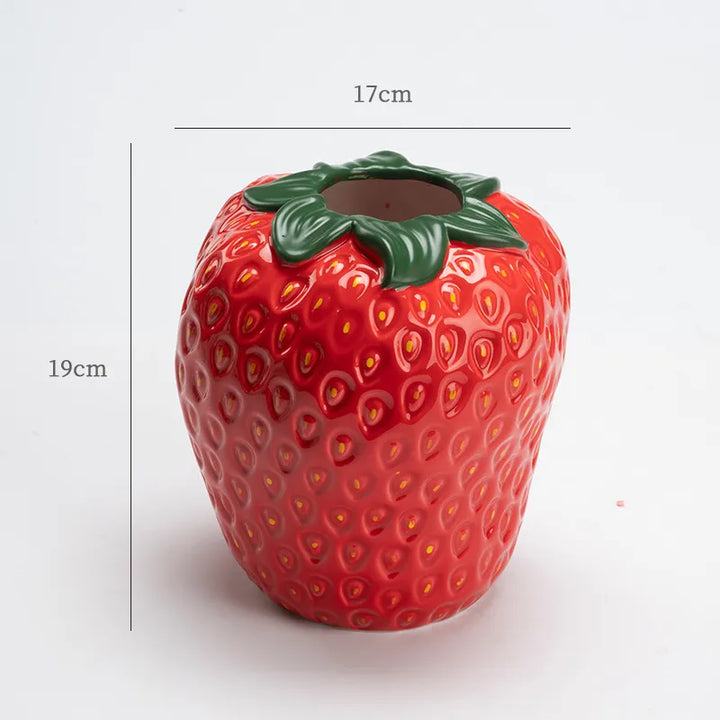 Skanto | Ugly Strawberry Vase