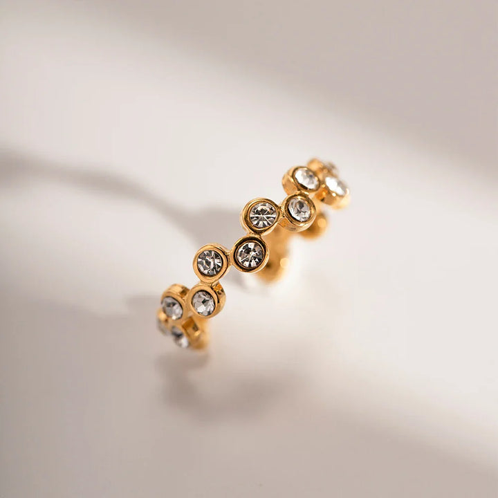 Skanto | Staggered Hive Diamond Ring