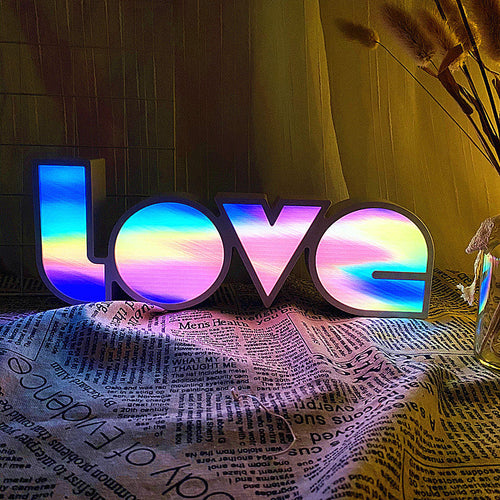 Skanto | Modern Art Deco vanntett PS LOVE bokstaver LED bordlampe for soverommet