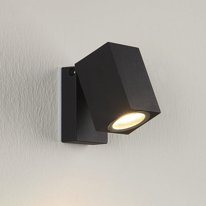 Moderne, vanntett, firkantet LED-vegglampe for utendørs bruk med justerbar vinkel