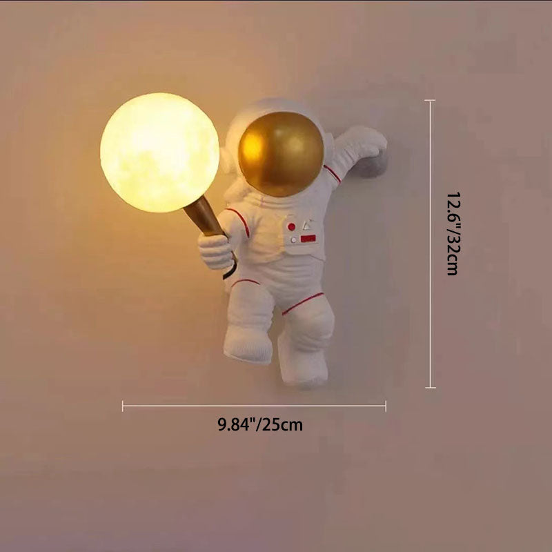 Skanto | CosmoBuddy Astronaut Vegglampe | Kreativ Design | Harpiks & ABS | LED Soveromslampe