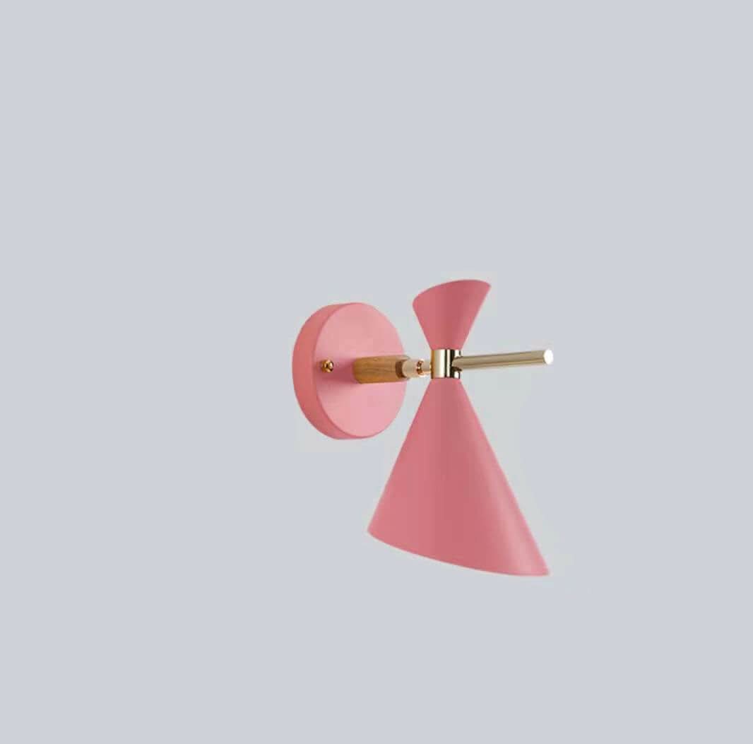 Skanto | Minimalistisk Vegglampe – Moderne Horndesign Lampe