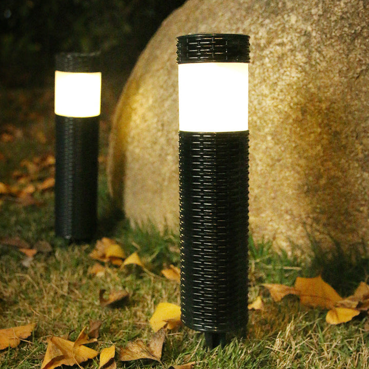 Skanto | Utendørs Solenergi Rattan Sylinderformet LED Hage Gress In-ground Landskapslys