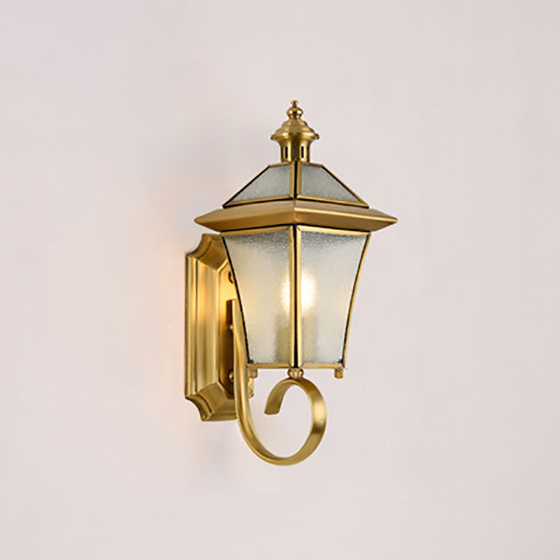 Europeisk, moderne luksuriøs utendørs vegglampe, firkantet, vanntett, laget av messing og glass, med én lyskilde