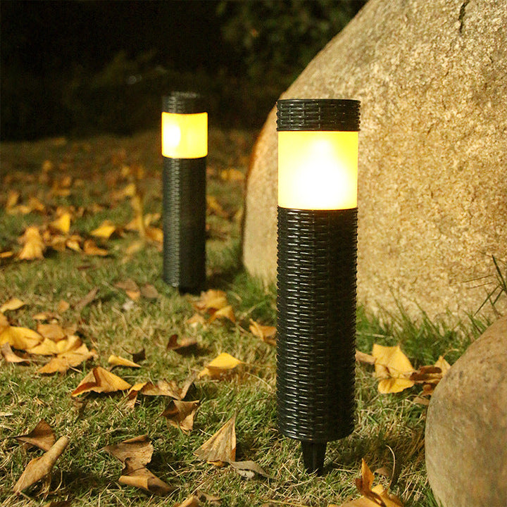 Skanto | Utendørs Solenergi Rattan Sylinderformet LED Hage Gress In-ground Landskapslys