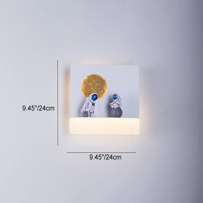 Skanto | Moderne Kreativ Jern Harpiks Rund Astronaut LED Vegglampe for Soverom