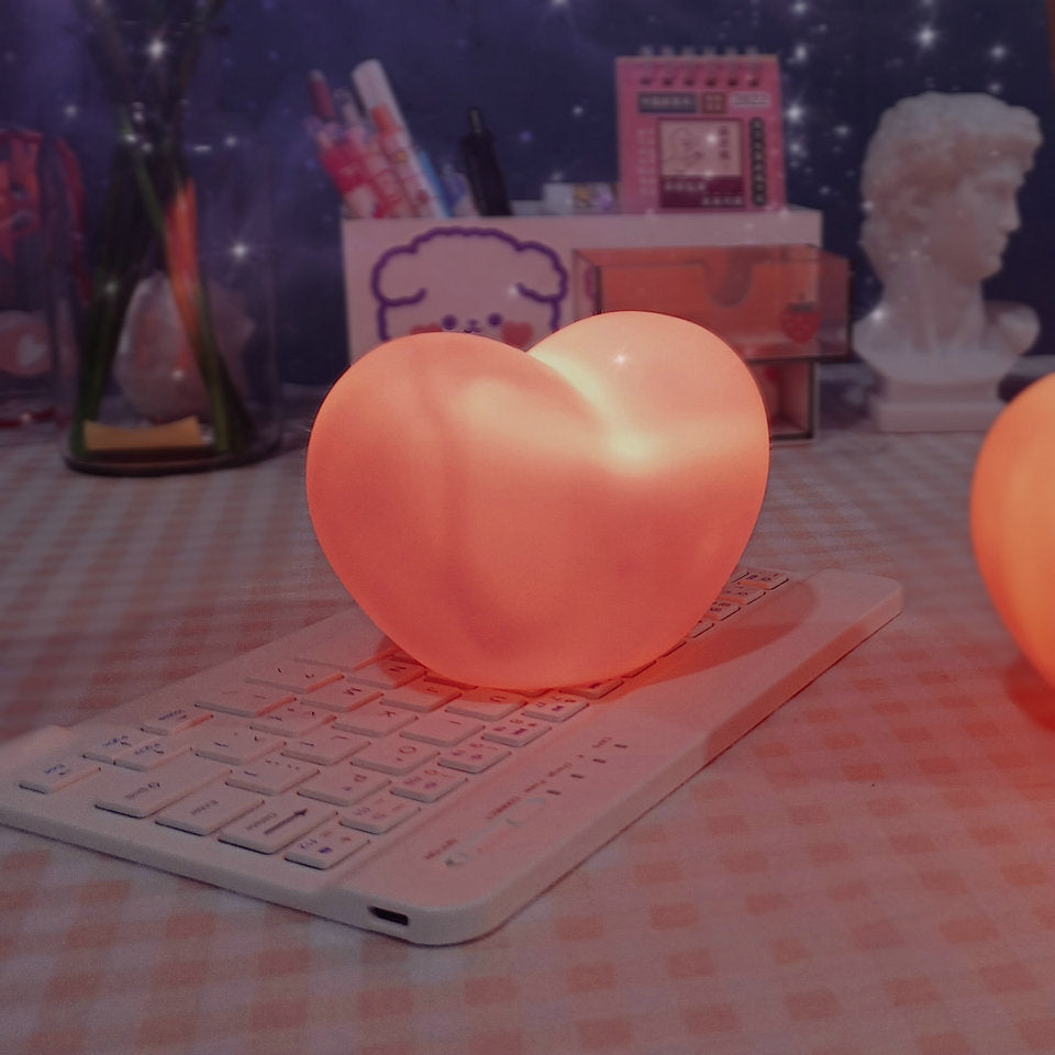 Skanto | LuvSphere Silikon LED Nattlys | Hjerteformet Design | Bordlampe | Varm Stemningslys | Dekorativ