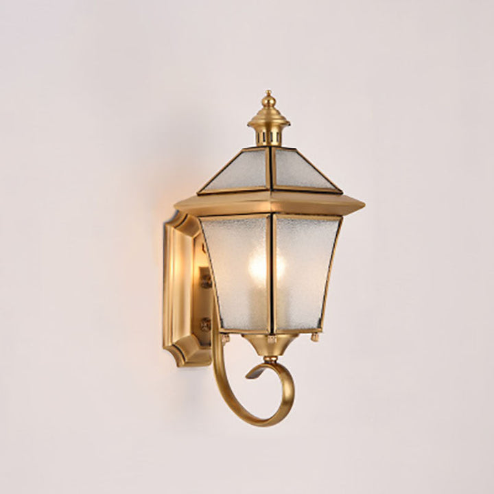 Europeisk, moderne luksuriøs utendørs vegglampe, firkantet, vanntett, laget av messing og glass, med én lyskilde