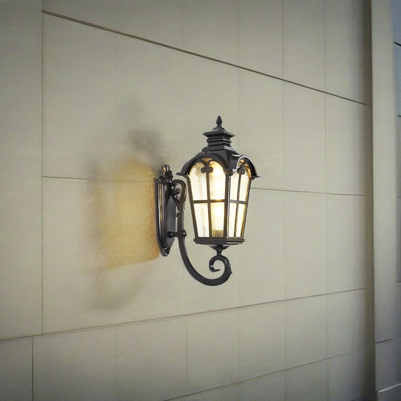 Tradisjonell europeisk kvadrilateral vindusformet aluminiums glass 1-lyskilde vegglampe for utendørs patio | Skanto