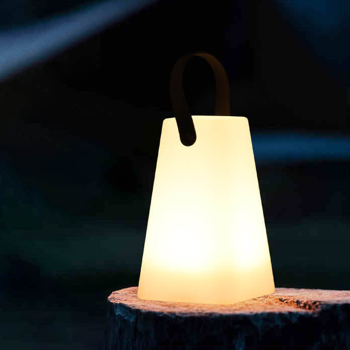 Rund, firkantet LED-bordlampe av plast til terrassen