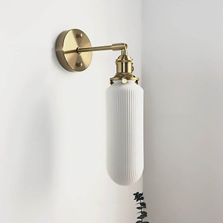 Skanto | Japansk Retro Minimalistisk Sylinder Oval Messing Lucite 1-Lys Vegglampe