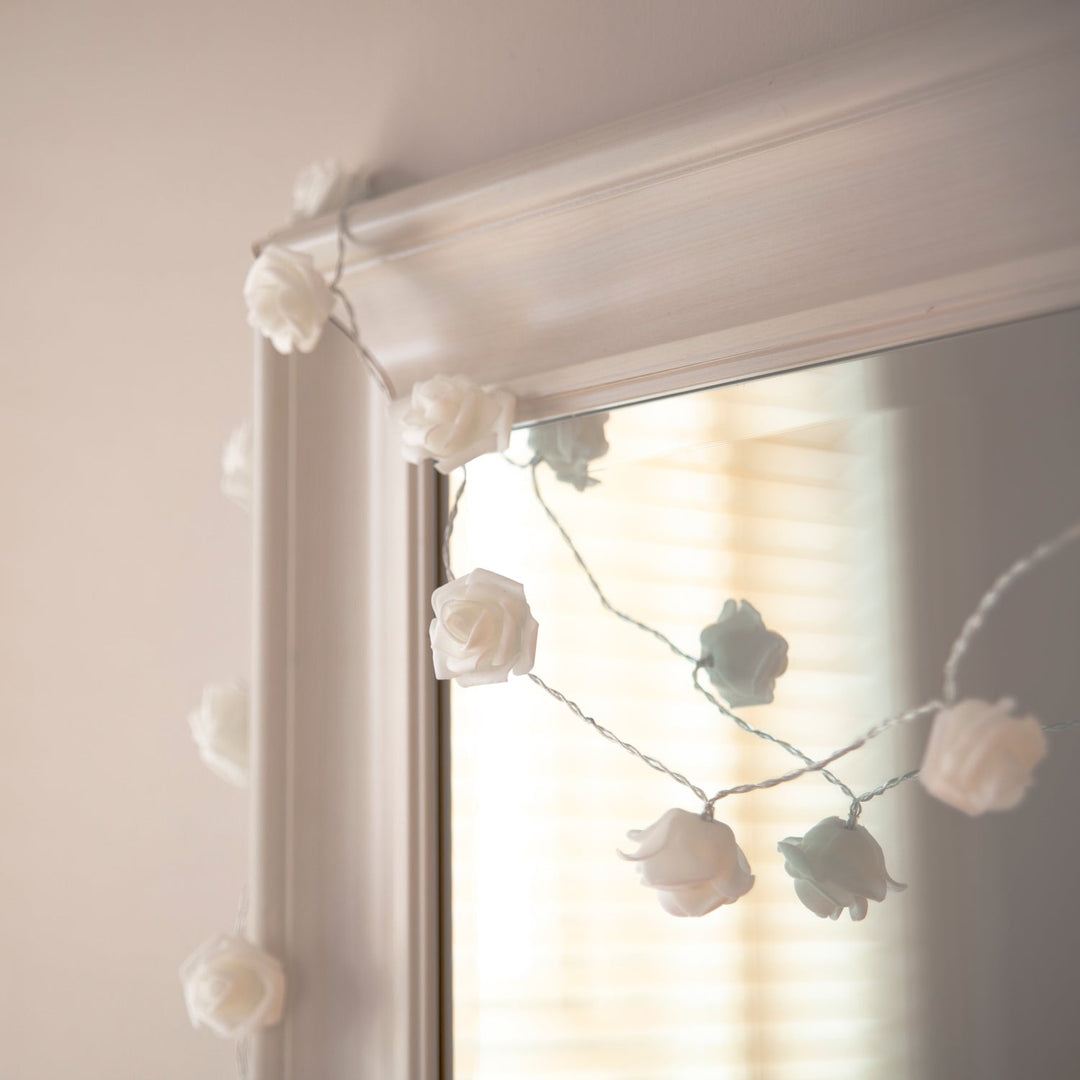 Skanto | 30 LED Rose Fe Fairy Lights varm hvit