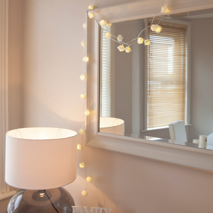 Skanto | 30 LED Rose Fe Fairy Lights varm hvit