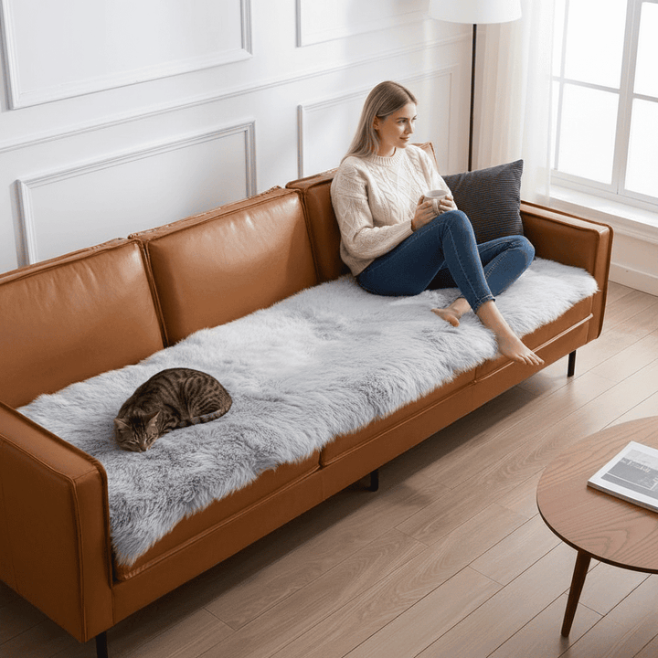 Skanto | Fluffy fløyels sofa trekk med edle estetikk
